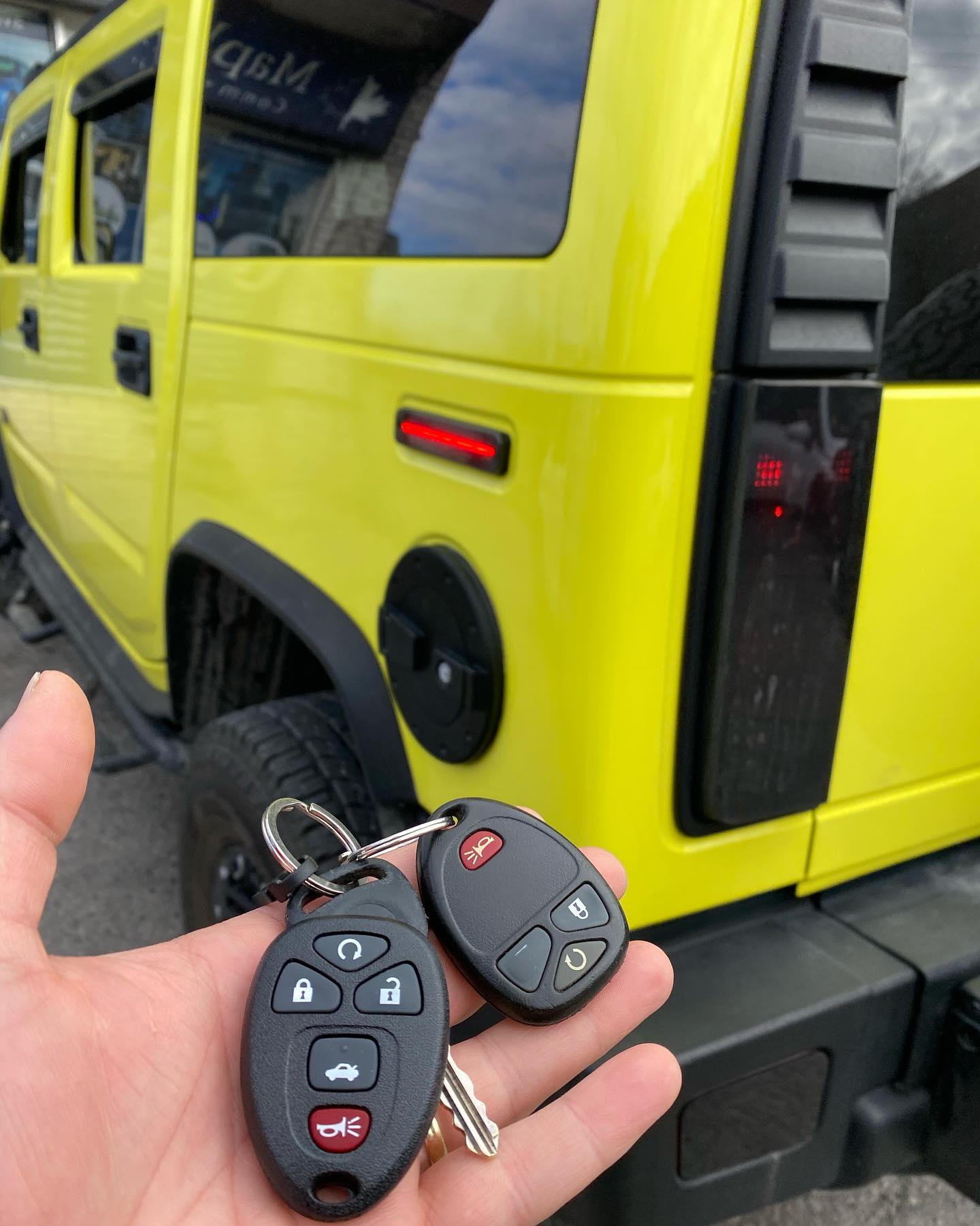 hummer car key