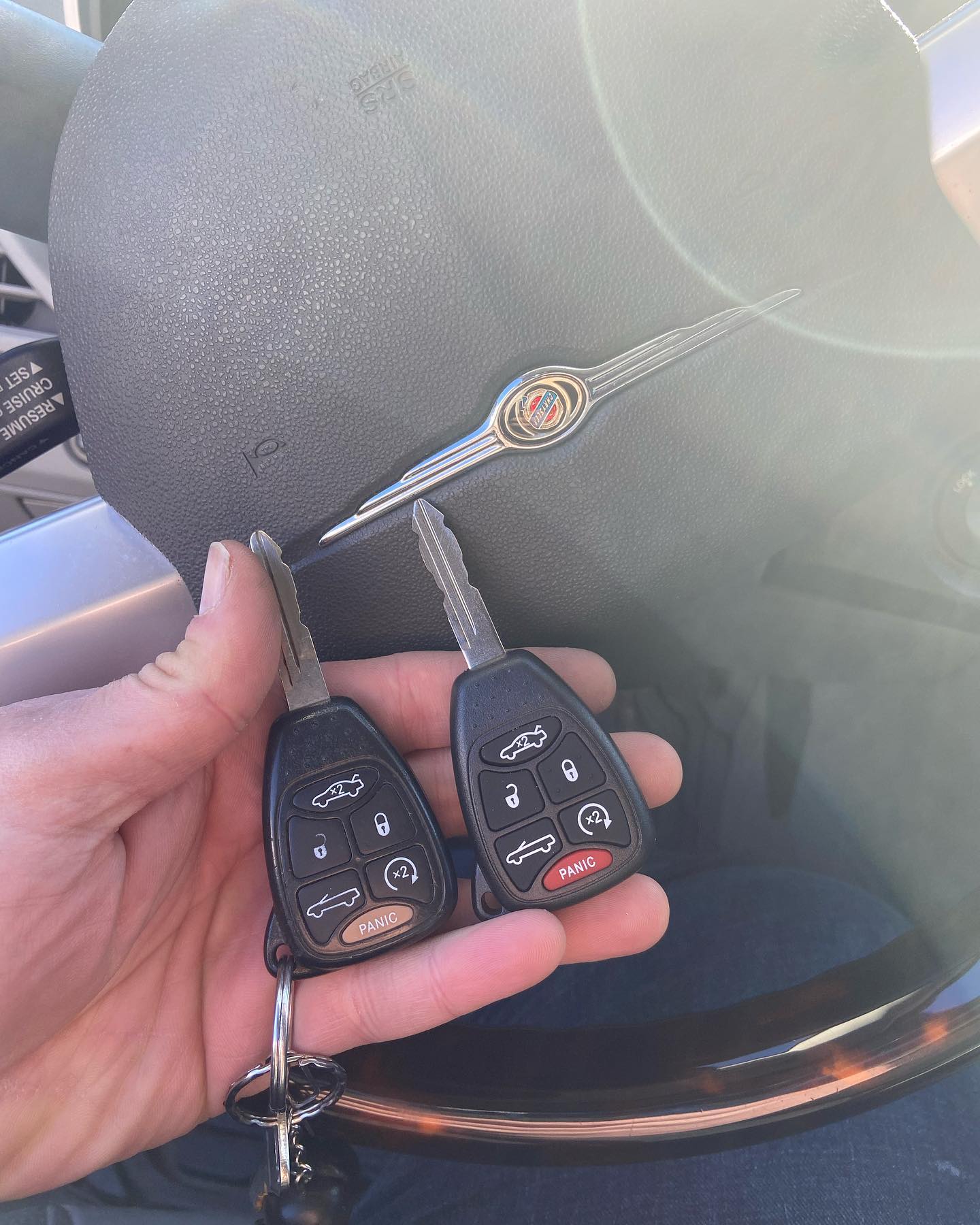 chrysler car key